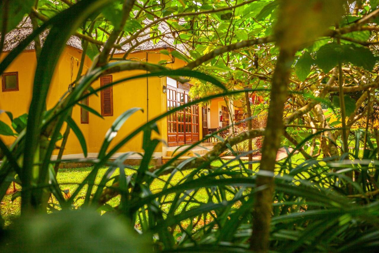 Brovad Sands Lodge Kalangala Zewnętrze zdjęcie