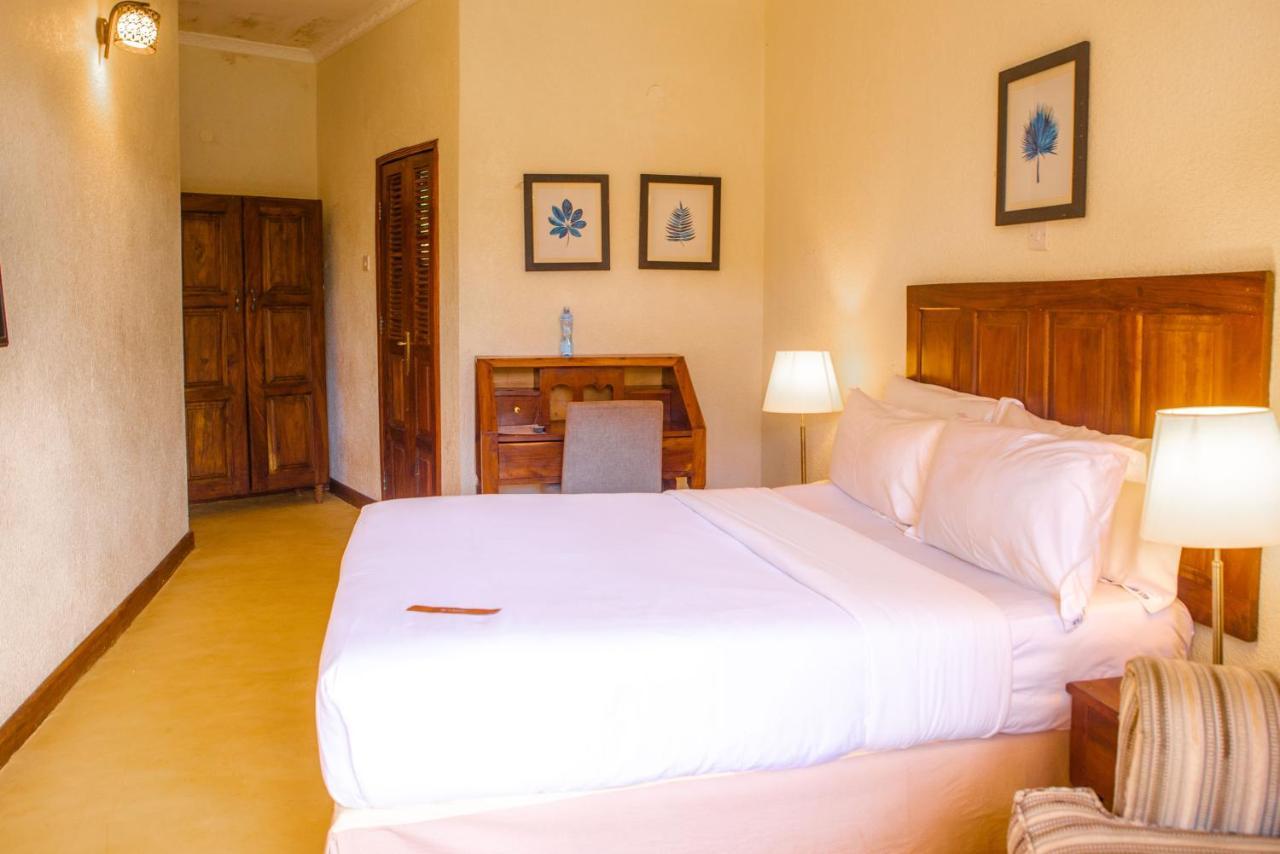 Brovad Sands Lodge Kalangala Zewnętrze zdjęcie